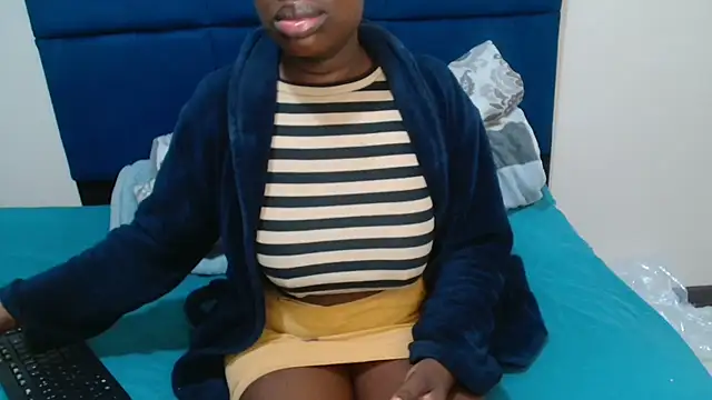 MilkyTitties online show from 07-08-26, 09:10