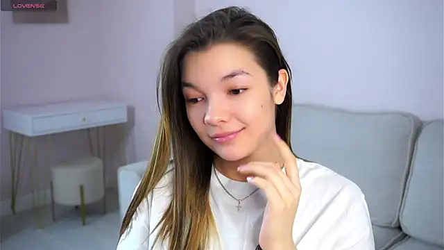 VeronaAppleberry online show from 02-17-26, 01:36