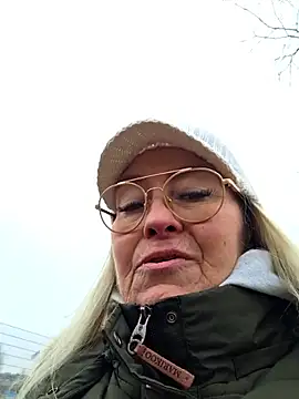 Snapshot of lisalustjouw chatting on 02-05-26, 10:55 lisalustjouw online show from 02-05-26, 10:55