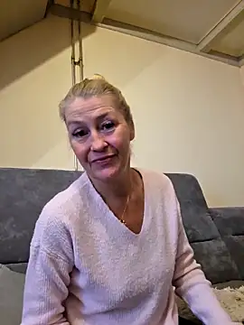 Snapshot of lisalustjouw chatting on 11-20-25, 10:16 lisalustjouw online show from 11-20-25, 10:16