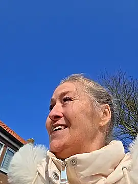 Snapshot of lisalustjouw chatting on 03-04-26, 12:13 lisalustjouw online show from 03-04-26, 12:13