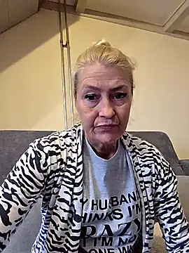 Snapshot of lisalustjouw chatting on 09-29-25, 09:49 lisalustjouw online show from 09-29-25, 09:49