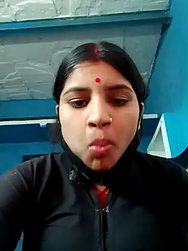 Snapshot of Nisha_Cute chatting on 03-18-25, 02:51 Nisha Cute online show from 03-18-25, 02:51