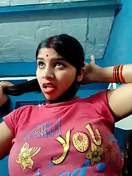 Snapshot of Nisha_Cute chatting on 03-17-25, 11:10 Nisha Cute online show from 03-17-25, 11:10
