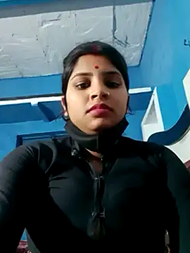 Snapshot of Nisha_Cute chatting on 03-19-25, 02:13 Nisha Cute online show from 03-19-25, 02:13
