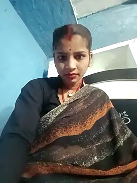 Snapshot of Nisha_Cute chatting on 10-08-25, 06:26 Nisha Cute online show from 10-08-25, 06:26