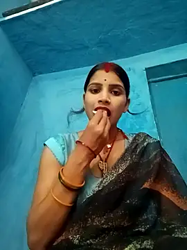 Snapshot of Nisha_Cute chatting on 10-13-25, 07:10 Nisha Cute online show from 10-13-25, 07:10