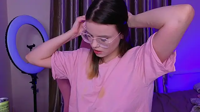 HanaMitsuri online show from 04-11-26, 05:49