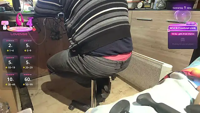 Snapshot of misteryman1956 chatting on 03-30-26, 05:14 misteryman1956 online show from 03-30-26, 05:14