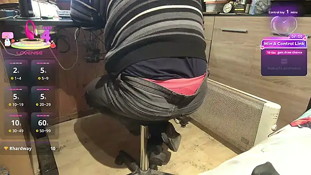 Snapshot of misteryman1956 chatting on 04-01-26, 06:15 misteryman1956 online show from 04-01-26, 06:15