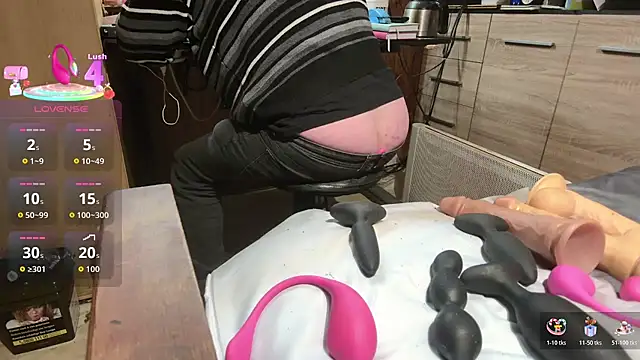 misteryman1956 online show from 02-04-26, 06:58