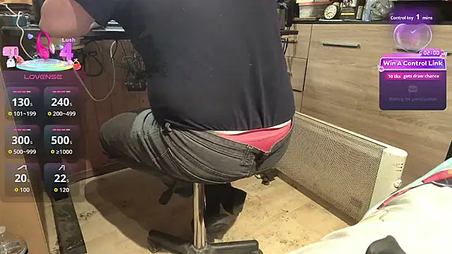 Snapshot of misteryman1956 chatting on 04-01-26, 01:41 misteryman1956 online show from 04-01-26, 01:41