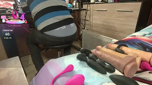 misteryman1956 online show from 12-16-25, 08:29