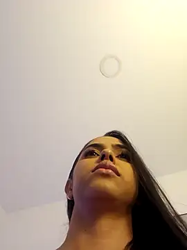 VictoriaEvaans  online show from 11-08-25, 09:40