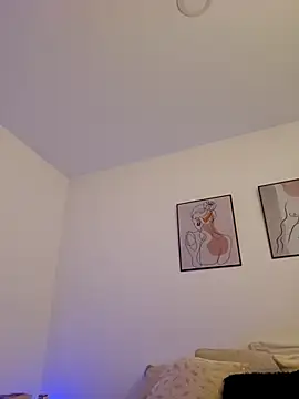 VictoriaEvaans  online show from 09-13-25, 10:10