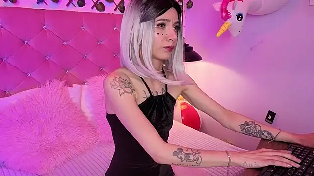 lauren evans96 online show from 03-17-26, 04:26