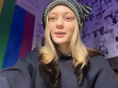 Midnight Mystery online show from 01-04-25, 08:37