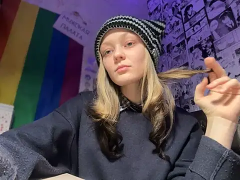 Midnight Mystery online show from 01-06-25, 05:38