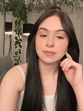 Snapshot of _SweetCandyy chatting on 03-21-25, 12:18 SweetCandyy online show from 03-21-25, 12:18