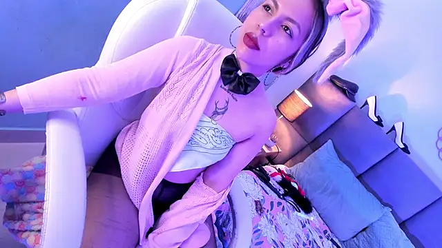 delilah fix online show from 09-09-25, 02:04