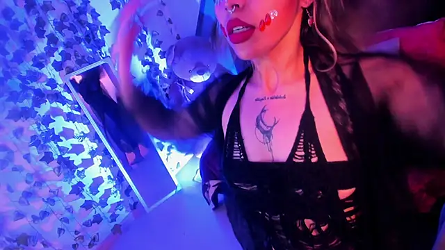 delilah fix online show from 10-26-25, 08:42