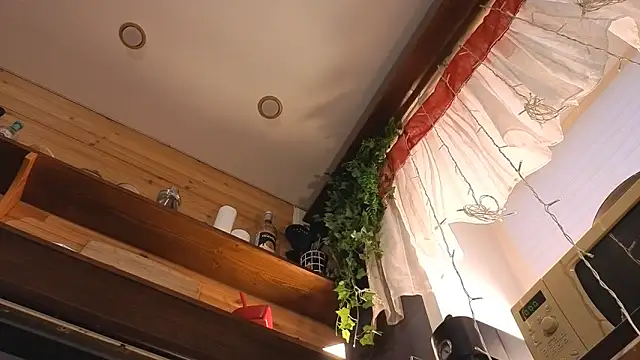 such juicee online show from 03-24-26, 02:55