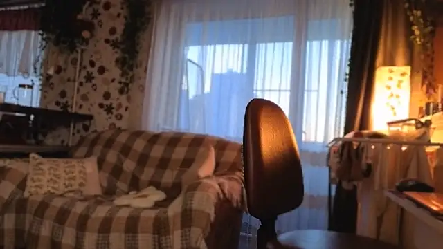 such juicee online show from 03-18-26, 03:09