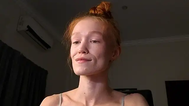 Snapshot of such_juicee chatting on 05-20-26, 04:04 such juicee online show from 05-20-26, 04:04