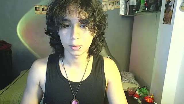 Snapshot of kairozz chatting on 03-10-25, 01:43 kairozz online show from 03-10-25, 01:43