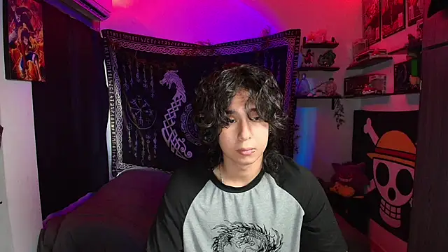 Snapshot of kairozz chatting on 09-12-25, 04:29 kairozz online show from 09-12-25, 04:29