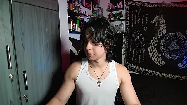 Snapshot of kairozz chatting on 07-12-26, 10:32 kairozz online show from 07-12-26, 10:32