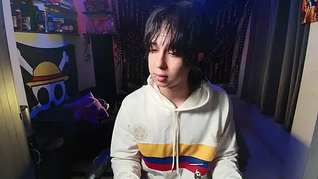 Snapshot of kairozz chatting on 06-17-26, 10:47 kairozz online show from 06-17-26, 10:47