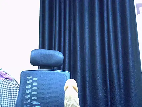 Horny-slut  online show from 07-03-26, 04:41
