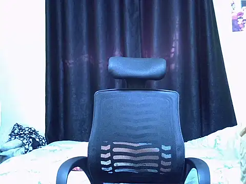 Horny-slut  online show from 01-06-26, 12:42