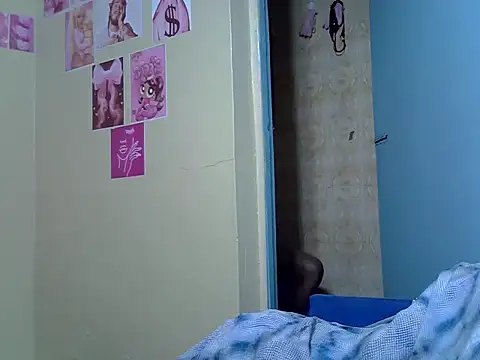 Horny-slut  online show from 06-26-26, 12:49