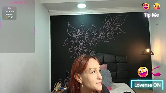 NatashaMason  online show from 10-18-25, 11:56