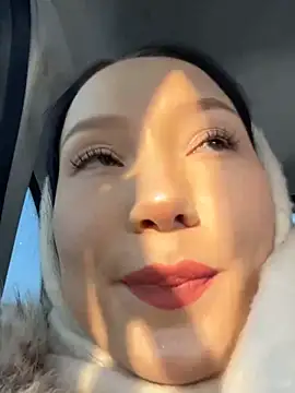 LeilaLow online show from 02-16-25, 11:59