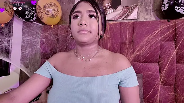 nicole  parker1 online show from 10-26-25, 09:20