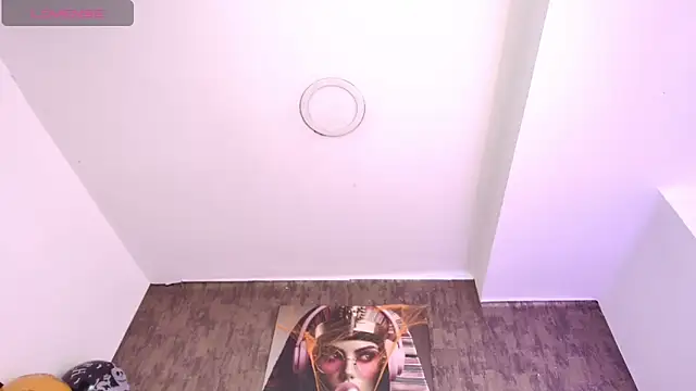 nicole  parker1 online show from 10-29-25, 07:02