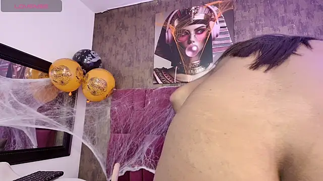 nicole  parker1 online show from 10-28-25, 06:18