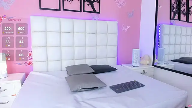 Snapshot of RenataJhonson_ chatting on 02-07-25, 08:01 RenataJhonson online show from 02-07-25, 08:01