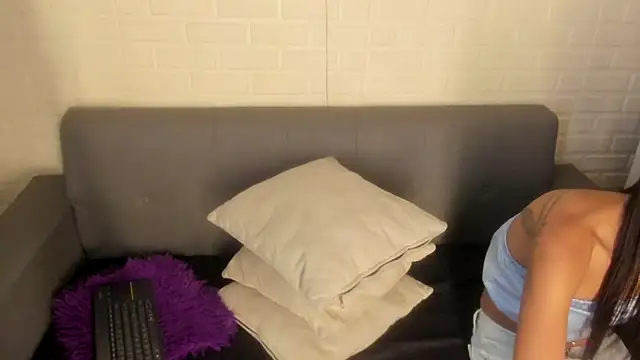 karina gomez 18 online show from 12-14-25, 12:33