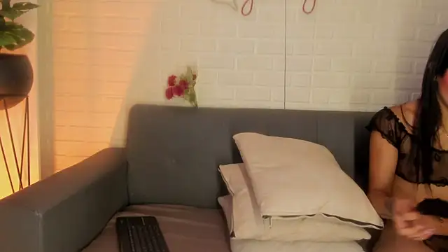 karina gomez 18 online show from 01-11-26, 11:28