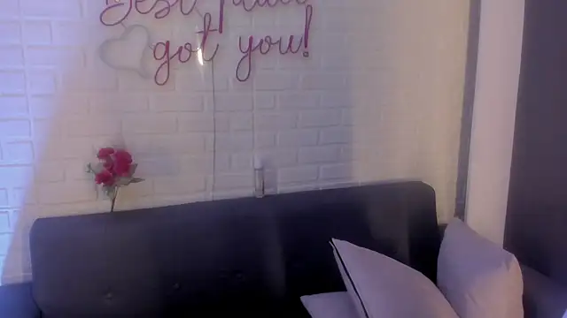 karina gomez 18 online show from 09-14-25, 11:10