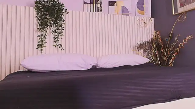 Snapshot of karina_gomez_18 chatting on 06-07-26, 01:05 karina gomez 18 online show from 06-07-26, 01:05