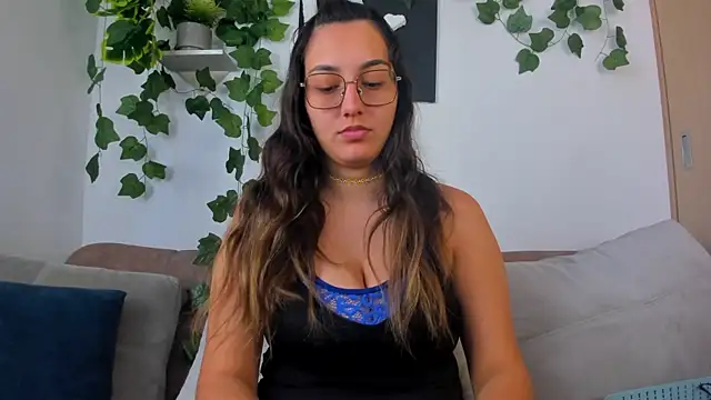 nataliepeterson online show from 10-05-25, 02:41