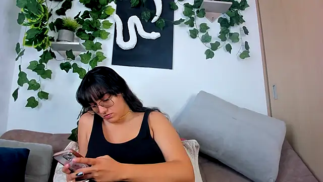nataliepeterson online show from 10-02-25, 06:44