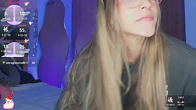 Snapshot of Issabela_G1 chatting on 02-06-26, 11:34 Issabela G1 online show from 02-06-26, 11:34