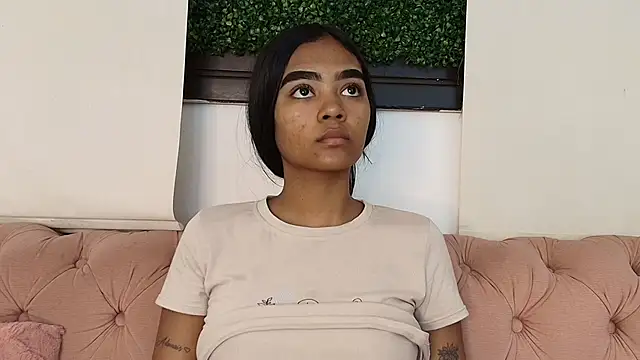 julieta aguilar1 online show from 11-19-25, 06:52