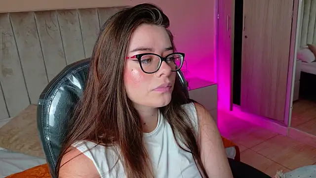 Snapshot of Charlotte_Olsen_ chatting on 06-06-26, 07:52 Charlotte Olsen online show from 06-06-26, 07:52